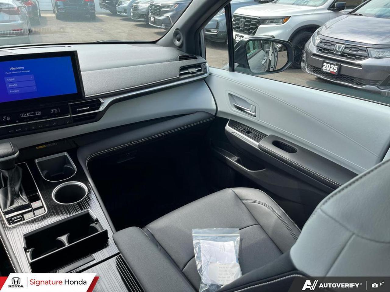 2026 Toyota Sienna XSE Photo