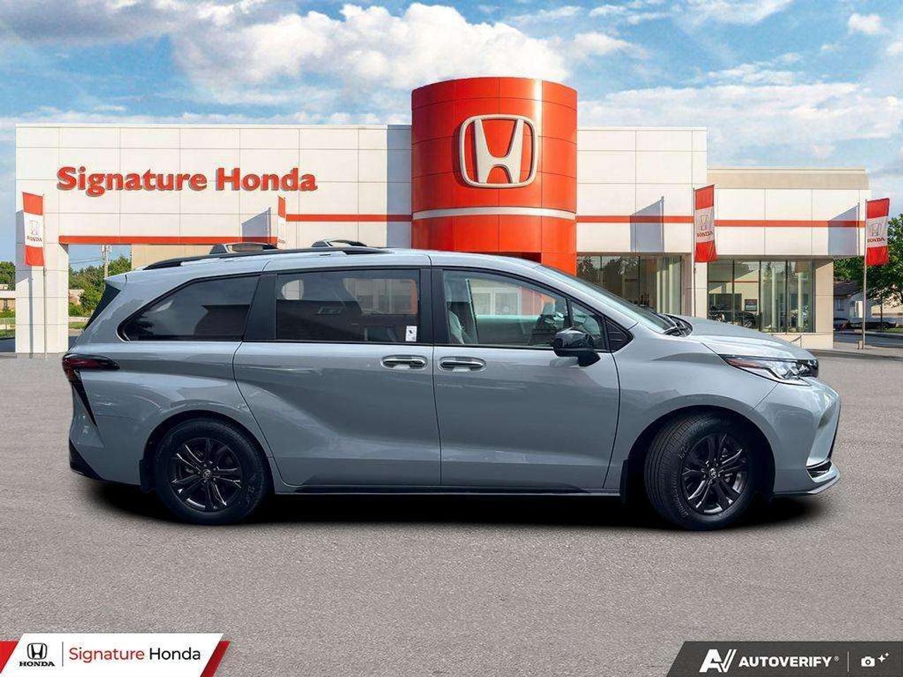 2026 Toyota Sienna XSE Photo