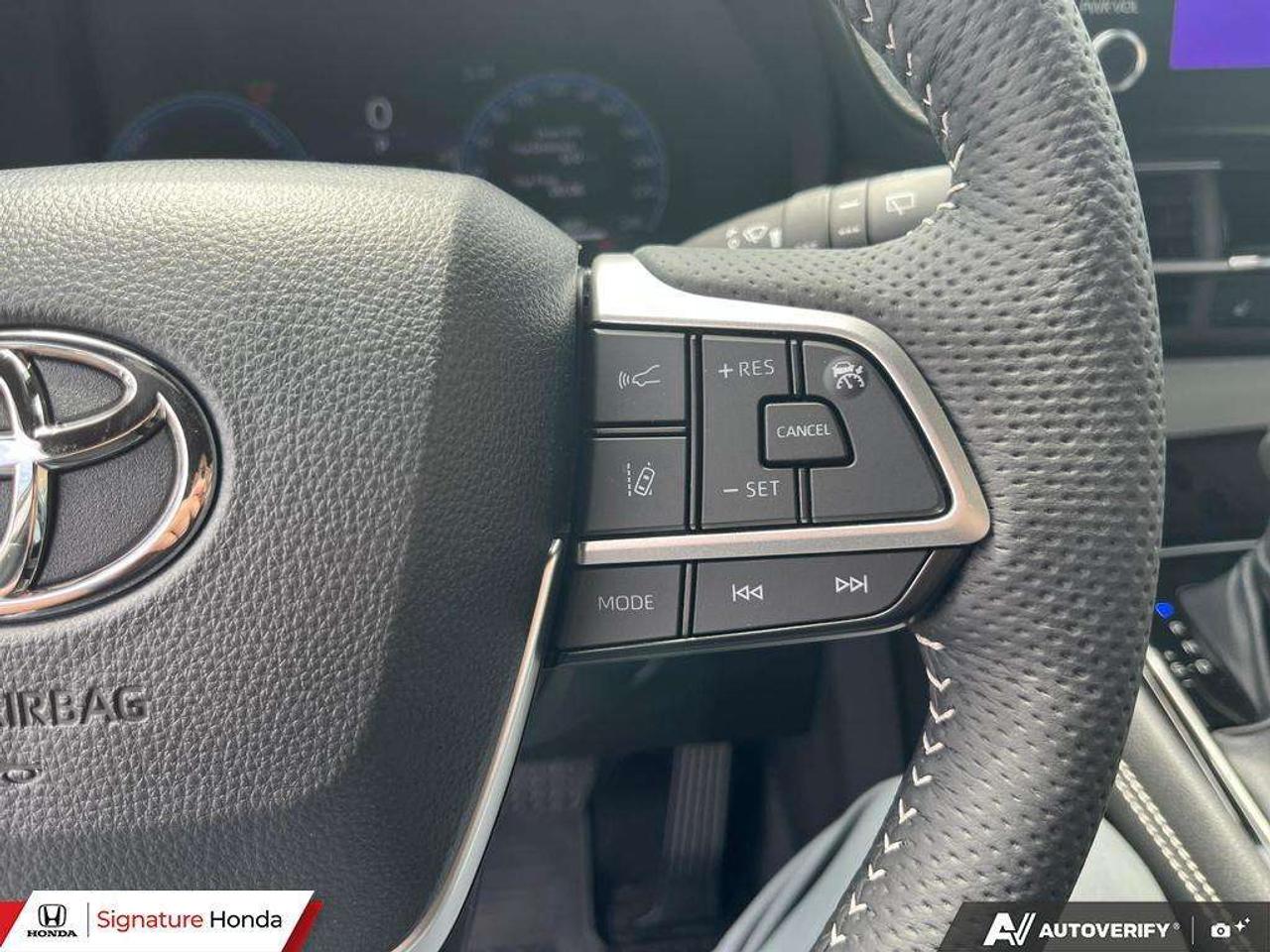2026 Toyota Sienna XSE Photo