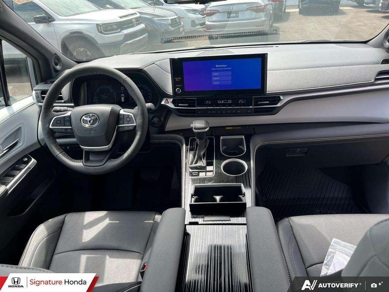 2026 Toyota Sienna XSE Photo