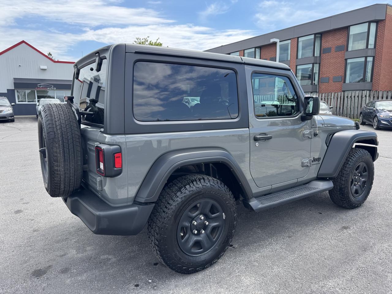 2022 Jeep Wrangler Sport 4X4 Photo4