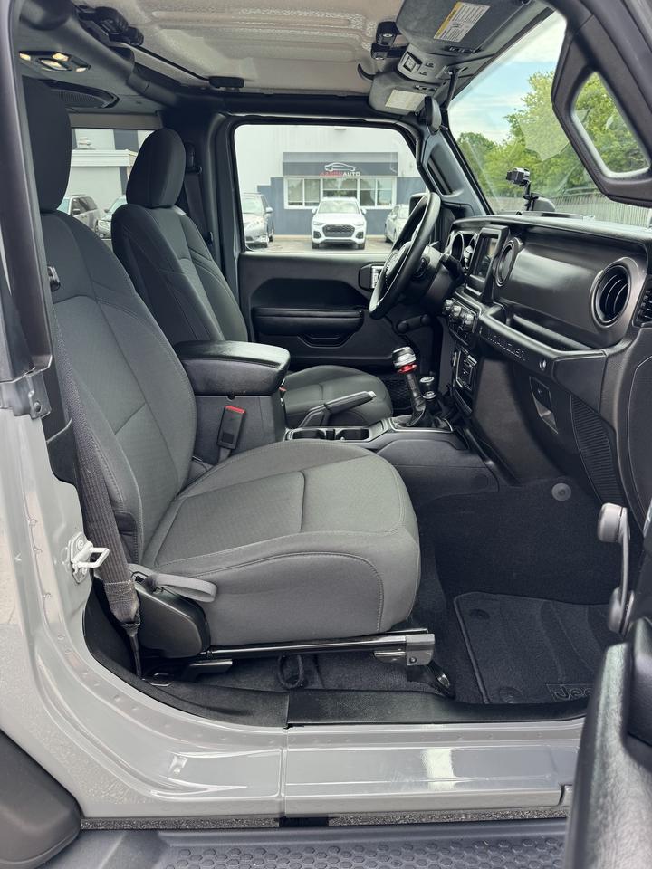 2022 Jeep Wrangler Sport 4X4 Photo