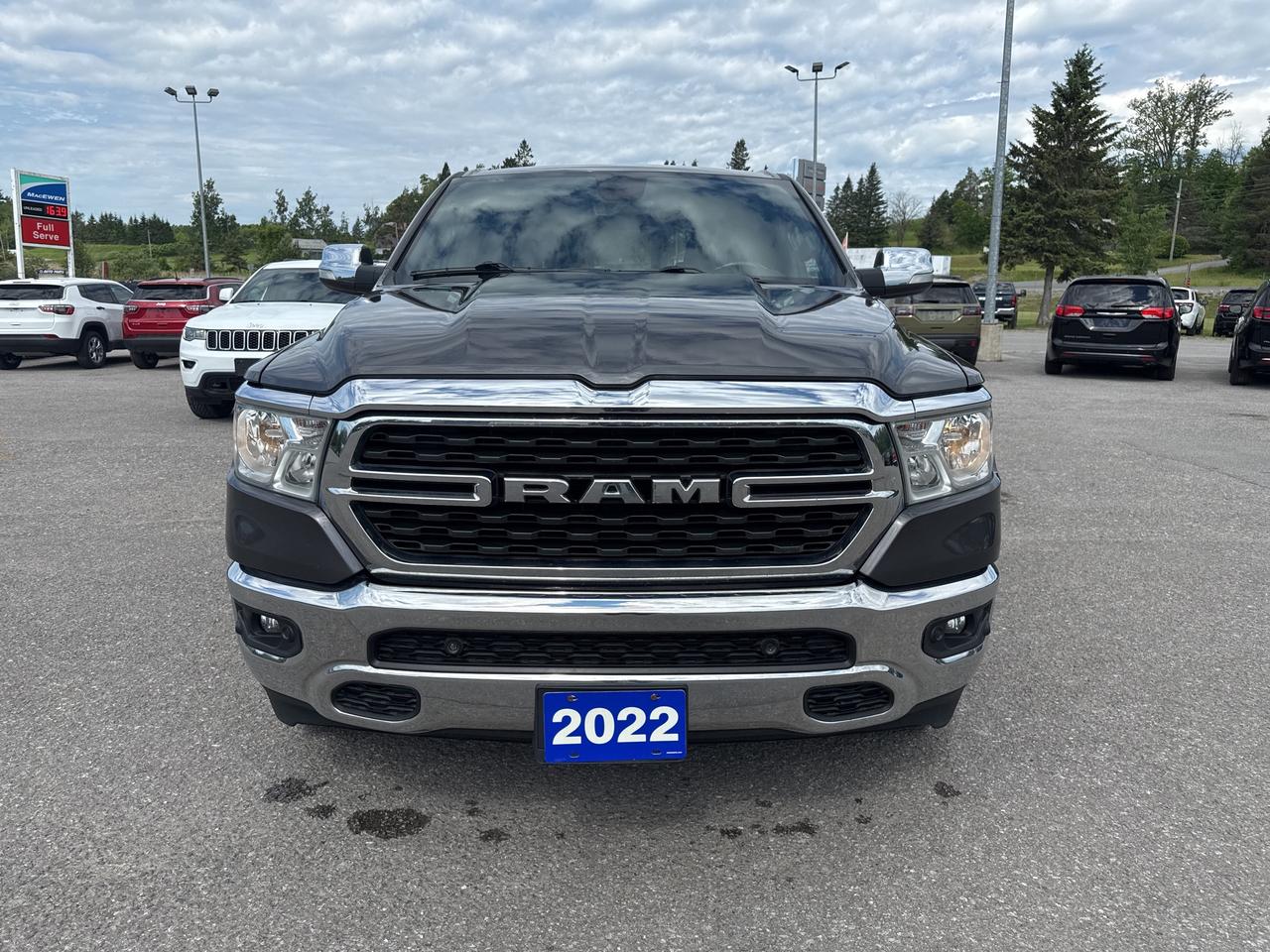 2022 RAM 1500 Big Horn - tow pkg - htd seats/wheel Photo