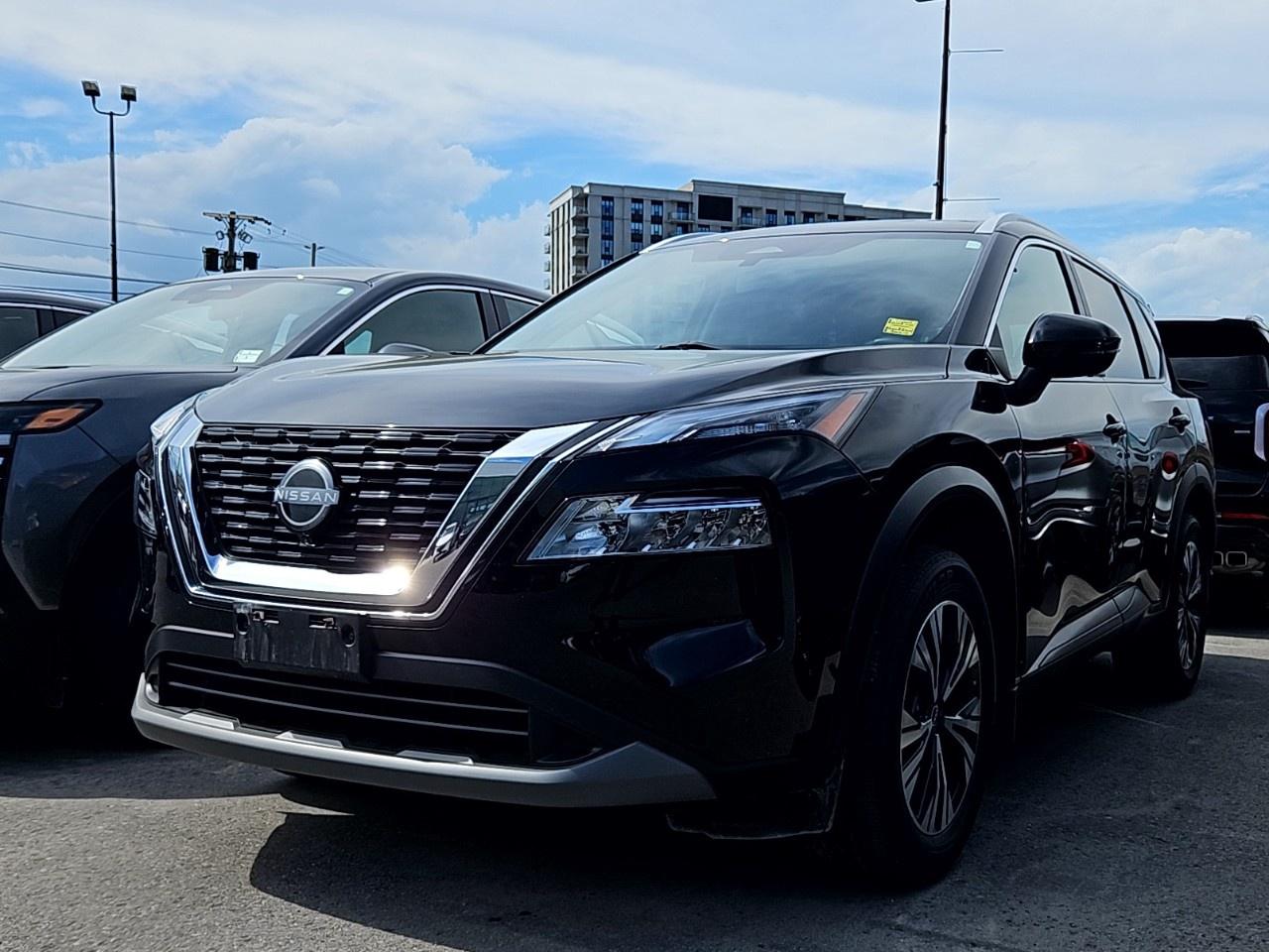 2022 Nissan Rogue AWD SV Photo0