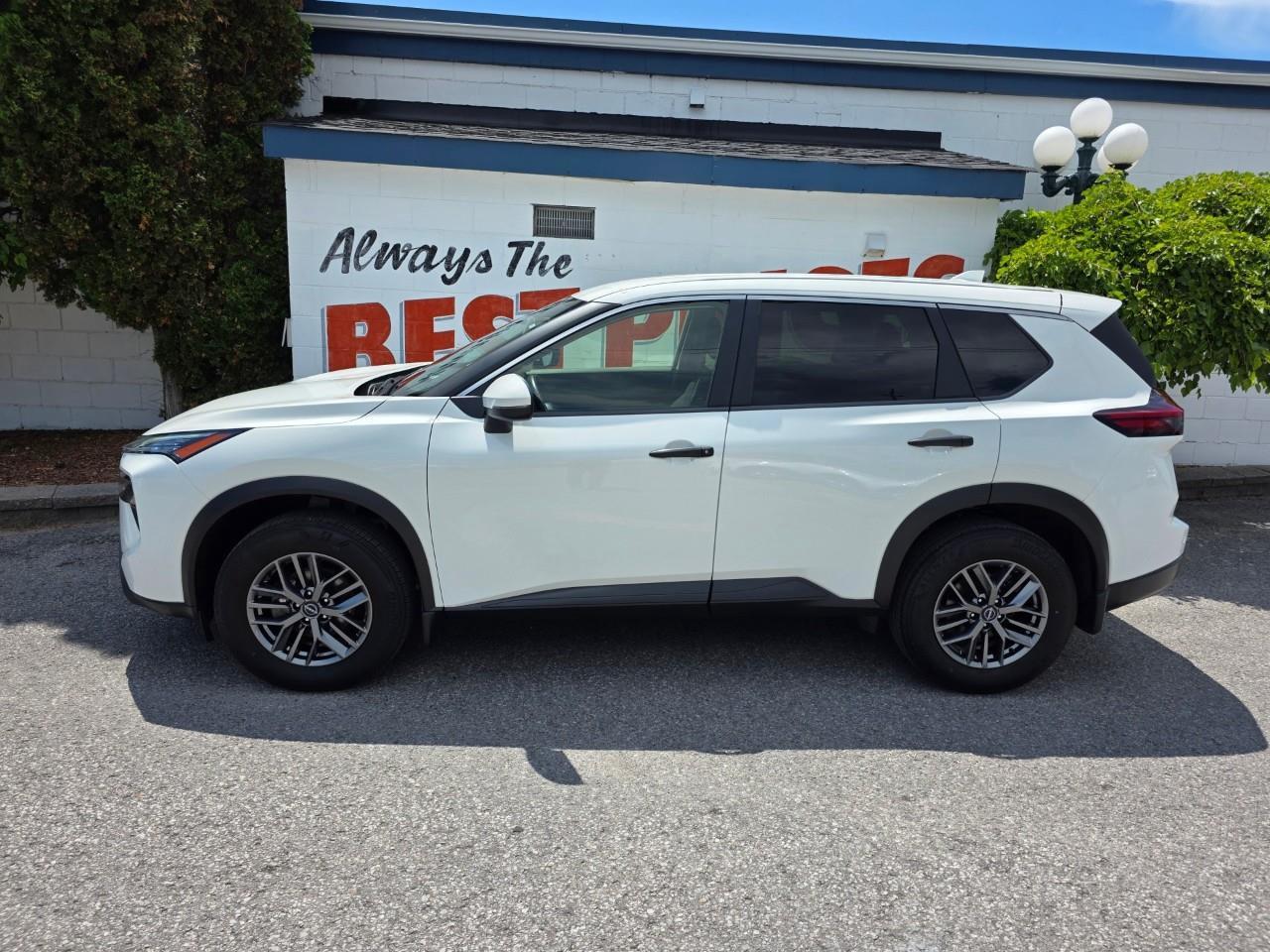2024 Nissan Rogue S 4dr All-Wheel Drive Sport Utility Photo4