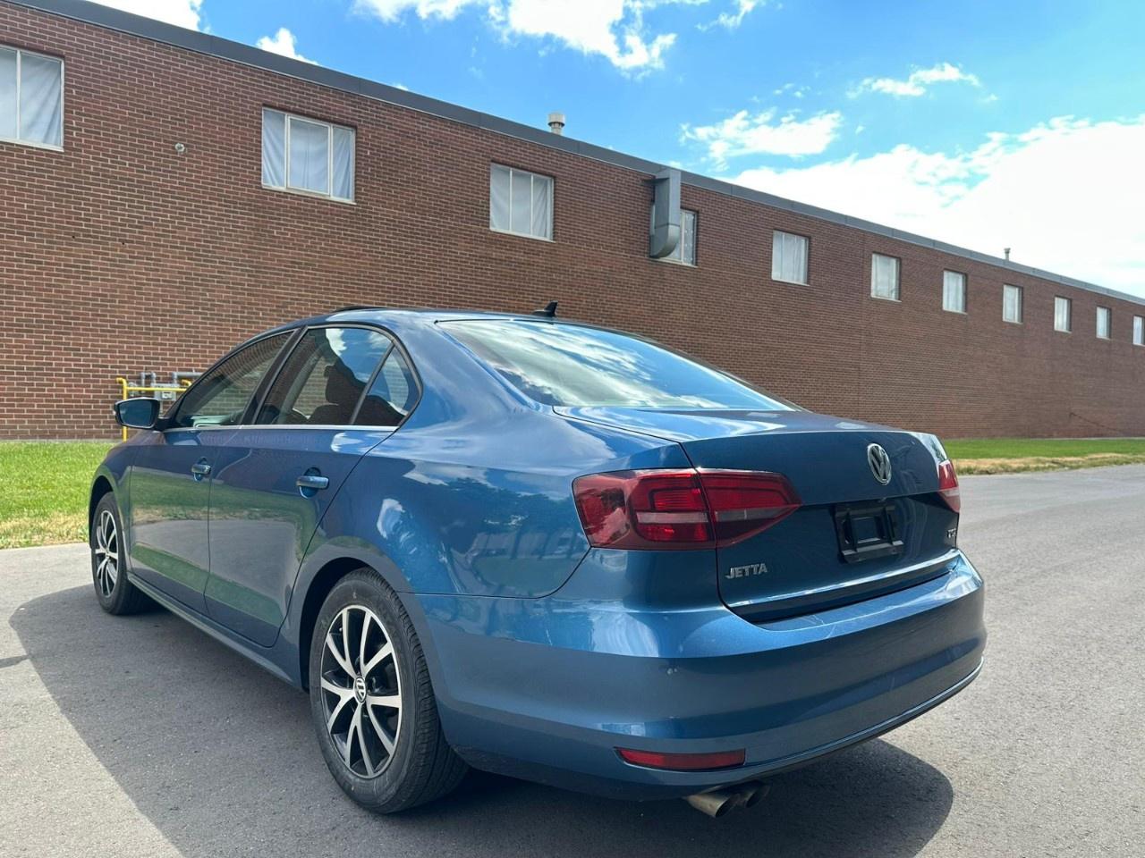 2016 Volkswagen Jetta Sedan 4dr 1.4 TSI Auto Comfortline *Ltd Avail* Photo