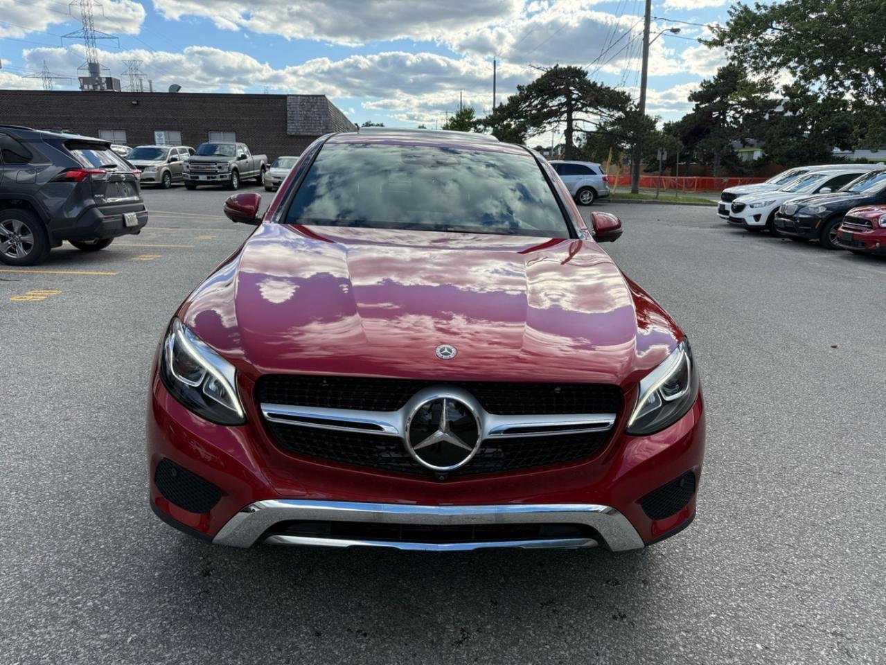 2018 Mercedes-Benz GLC-Class GLC 300 4MATIC Coupe, DISTRONIC PLUS Photo