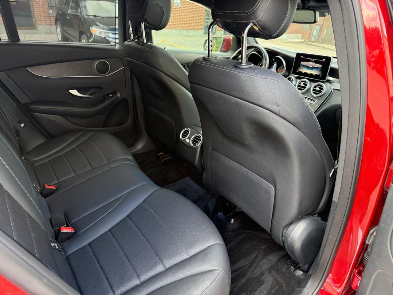 2018 Mercedes-Benz GLC-Class GLC 300 4MATIC Coupe, DISTRONIC PLUS Photo