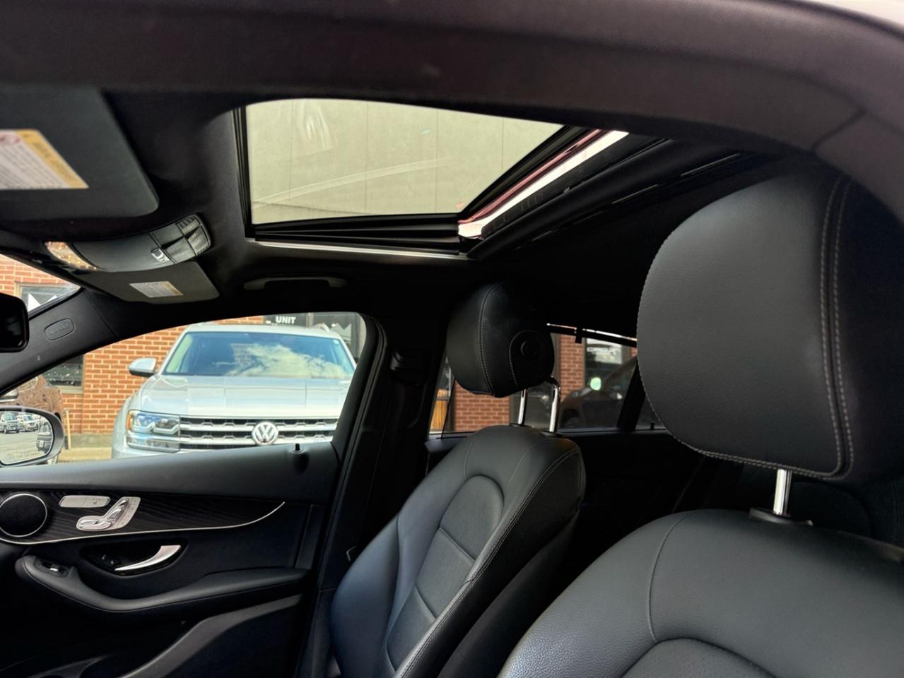2018 Mercedes-Benz GLC-Class GLC 300 4MATIC Coupe, DISTRONIC PLUS Photo
