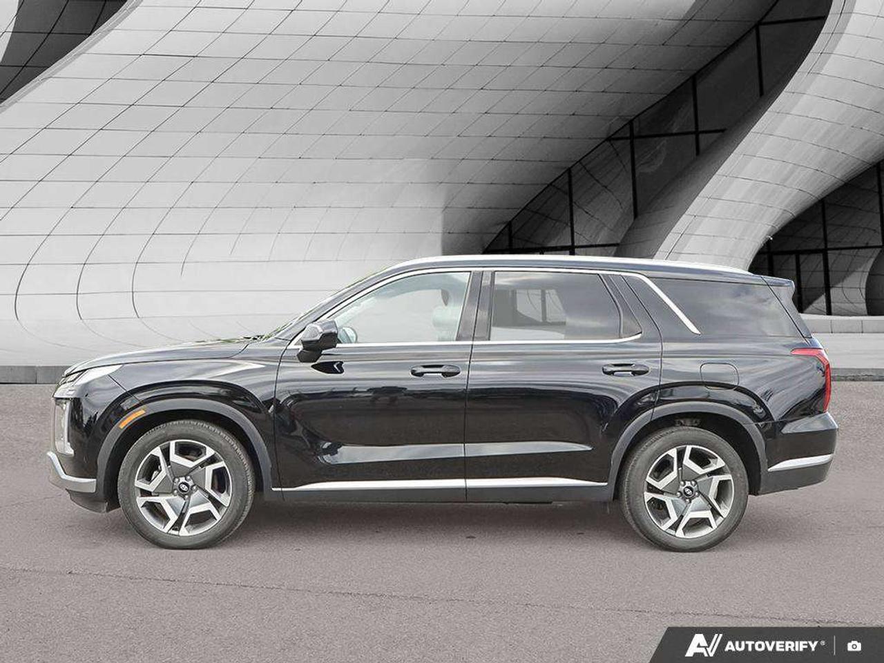 2024 Hyundai PALISADE Preferred   8 Passenger   AWD   Heated Seats   Apple CarPlay   Sunroof Photo5