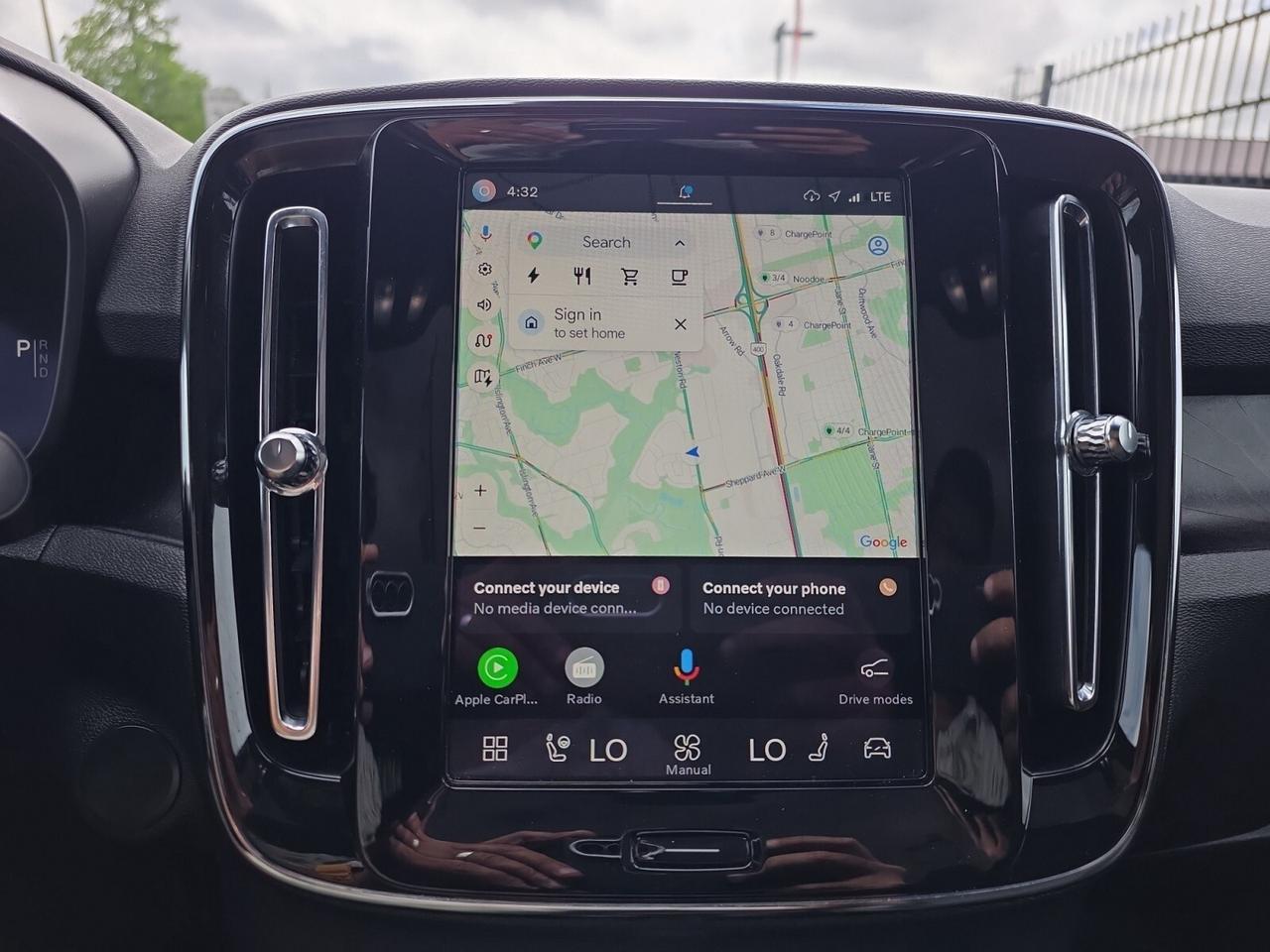 2024 Volvo XC40 Recharge Pure Electric Twin eAWD Plus * DRIVER ASSIST / CARPLAY / ROOF / Photo
