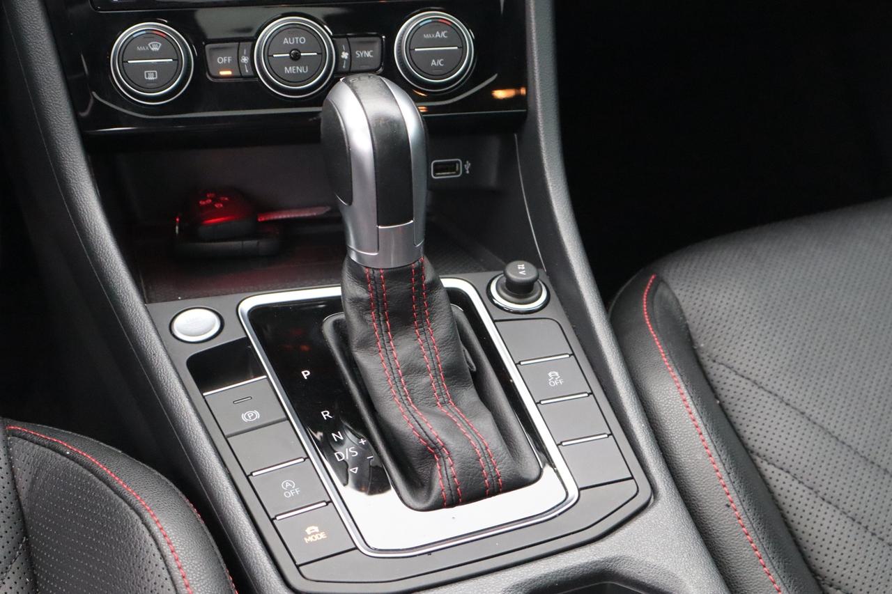 2019 Volkswagen Jetta GLI 35th Anniversary Edition Photo