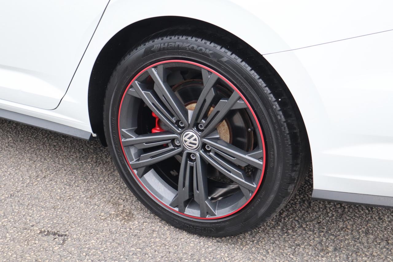 2019 Volkswagen Jetta GLI 35th Anniversary Edition Photo