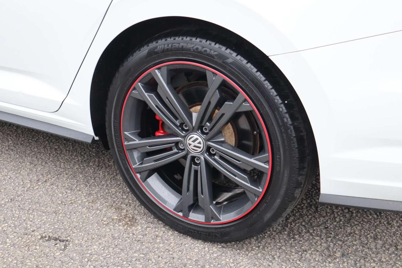 2019 Volkswagen Jetta GLI 35th Anniversary Edition Photo