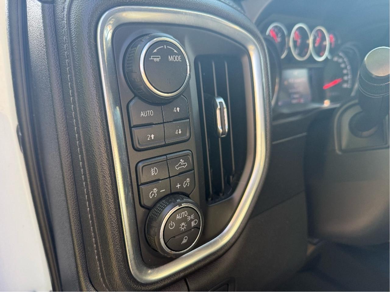 2020 Chevrolet Silverado 2500 LTZ  ExcellentServiceHistory LowKMs Certified Photo