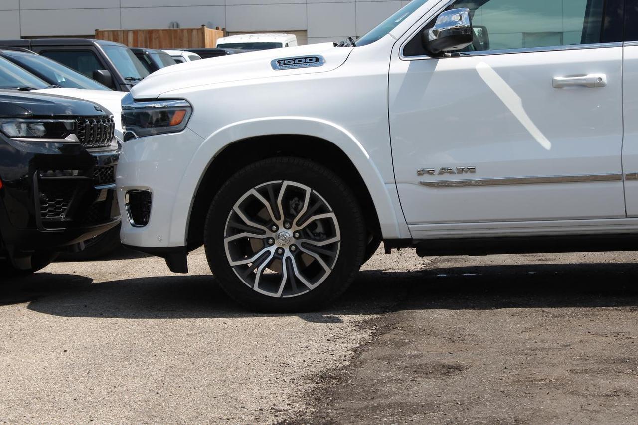 2026 RAM 1500 Tungsten Crew Cab 4x4  Gps SiriusXM SideSteps BedC Photo