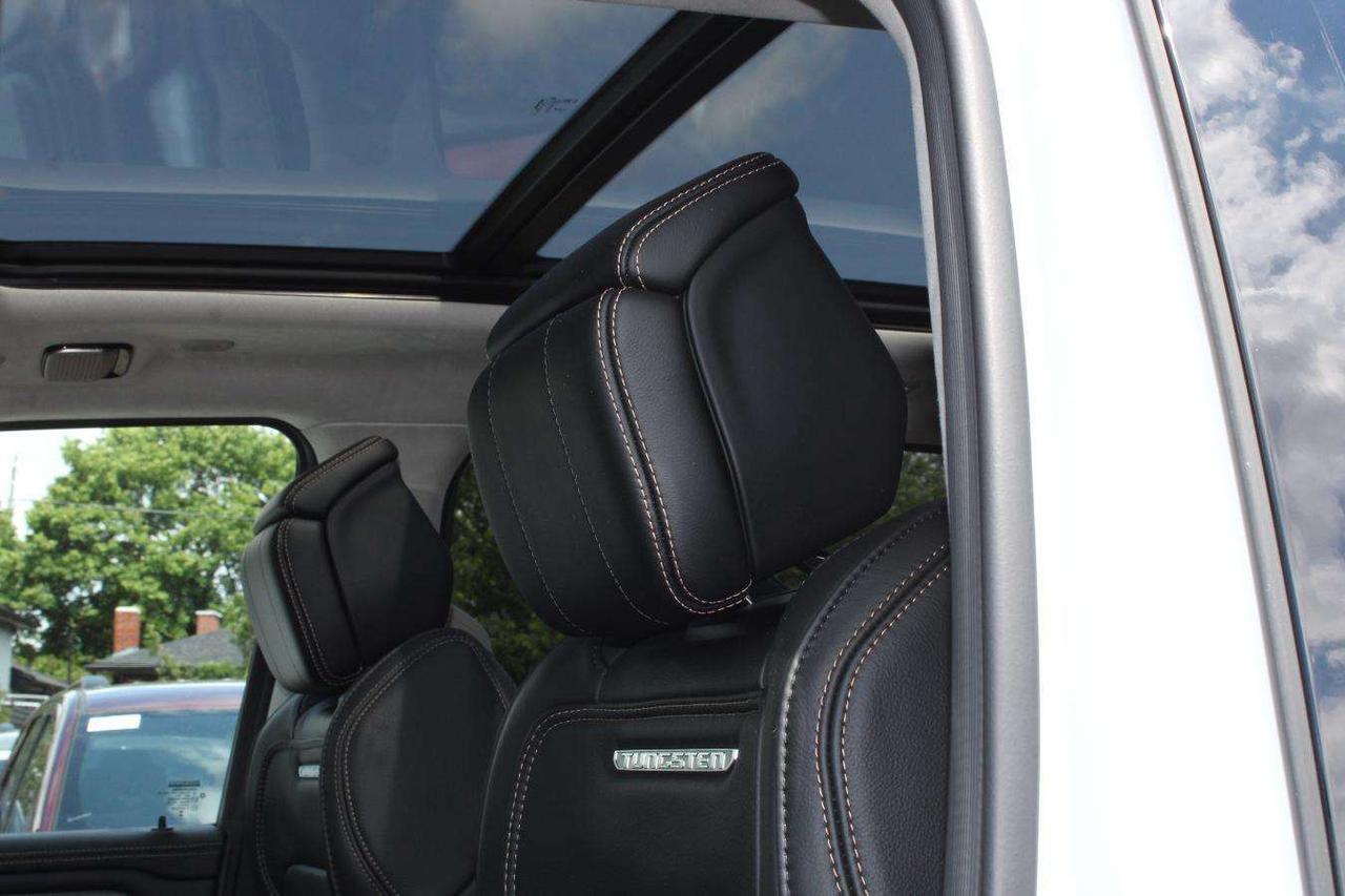 2026 RAM 1500 Tungsten Crew Cab 4x4  Gps SiriusXM SideSteps BedC Photo