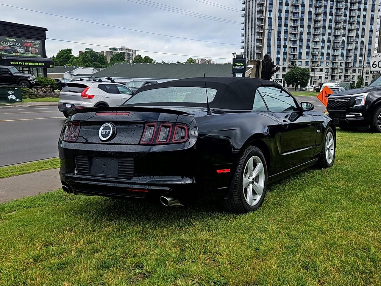 2014 Ford Mustang 2dr Conv GT Photo3