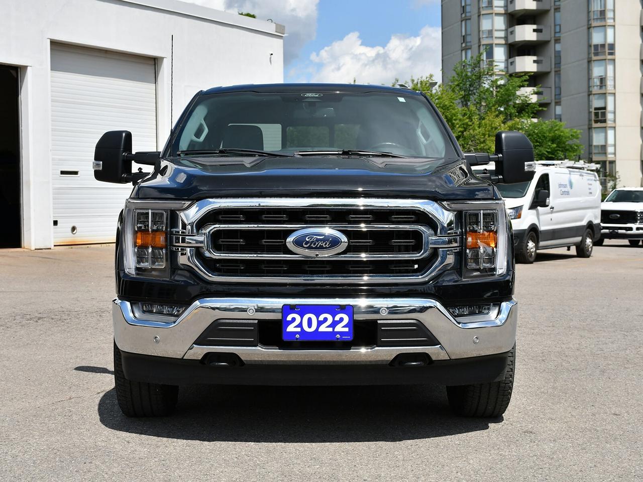 2022 Ford F-150 XLT Photo3