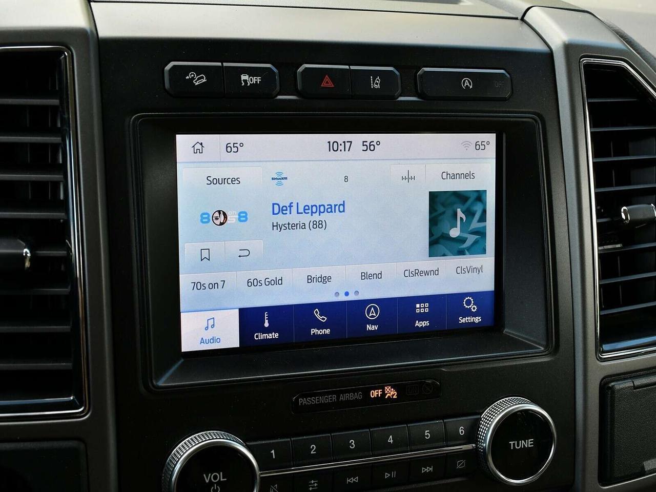 2019 Ford Expedition XLT 4X4   7 PASSENGER   CLEAN CARFAX Photo