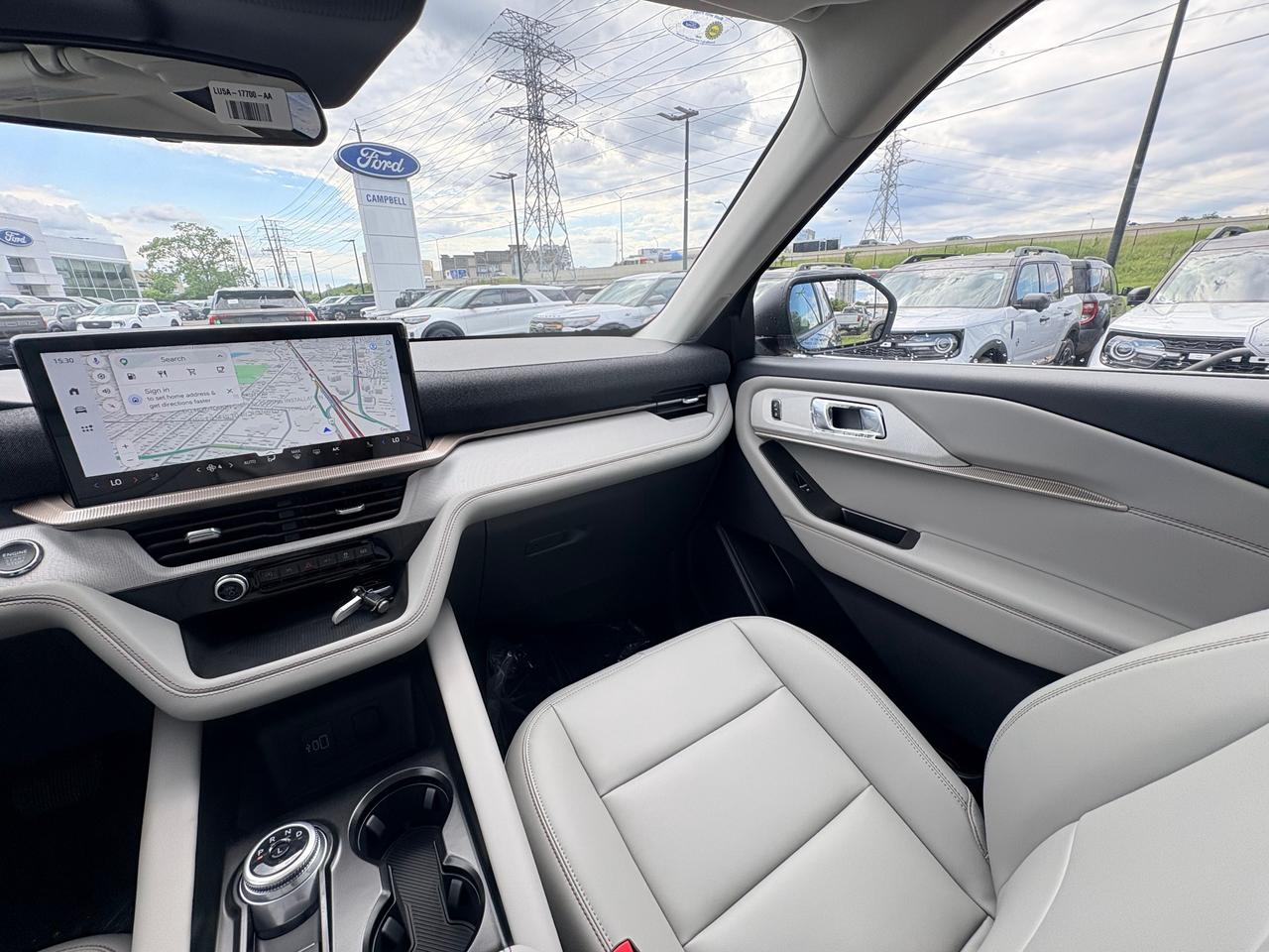 2026 Ford Explorer  Photo