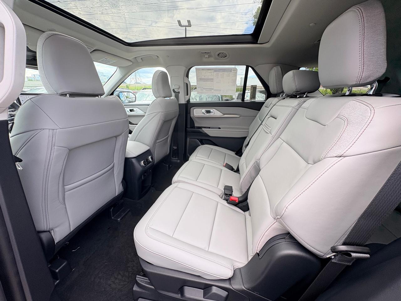 2026 Ford Explorer  Photo