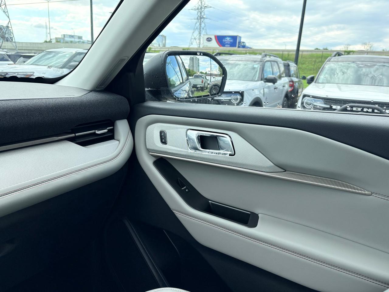 2026 Ford Explorer  Photo
