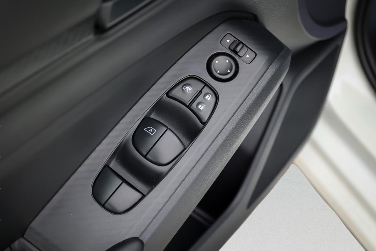 2025 Nissan Altima 2.5 S Awd Photo