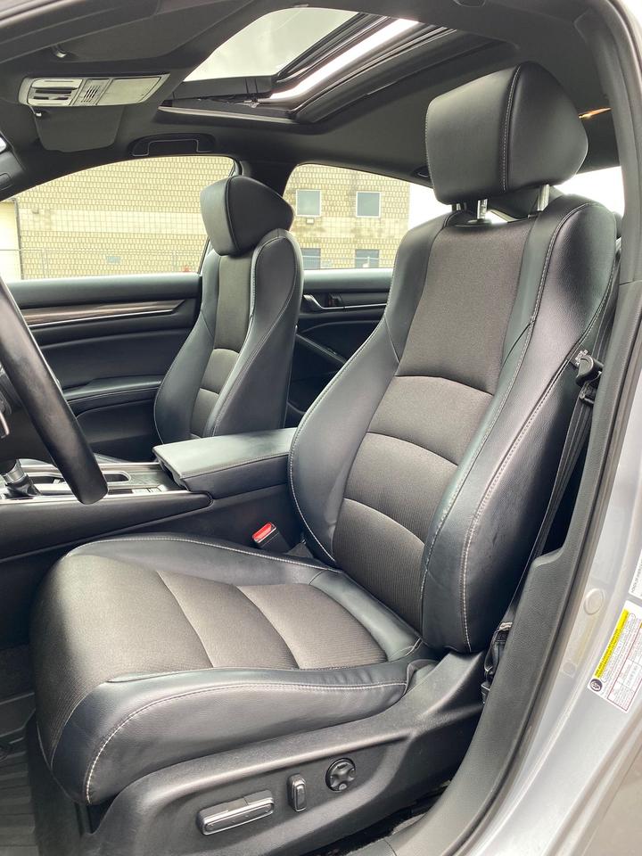 2018 Honda Accord Sport | SUNROOF | LEATHER Photo