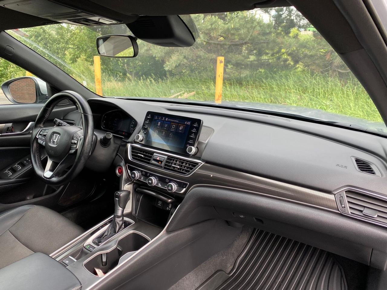2018 Honda Accord Sport | SUNROOF | LEATHER Photo