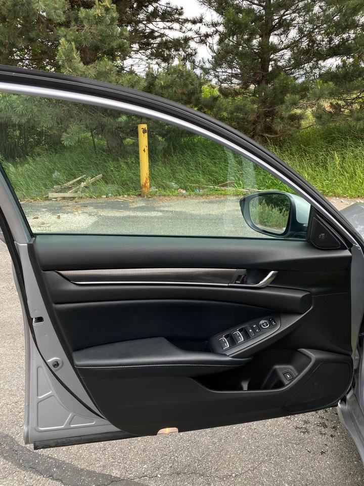 2018 Honda Accord Sport | SUNROOF | LEATHER Photo