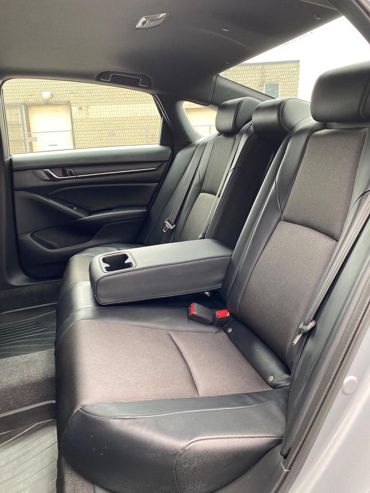 2018 Honda Accord Sport | SUNROOF | LEATHER Photo