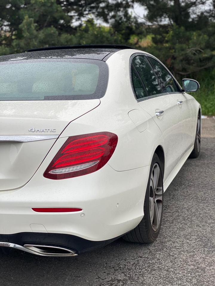 2019 Mercedes-Benz E-Class E450 | NO ACCIDENT Photo