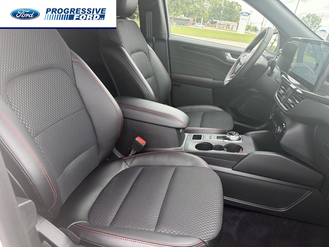 2026 Ford Escape ST-Line 4dr All-Wheel Drive Photo