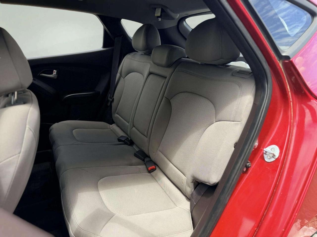 2013 Hyundai Tucson All-wheel Drive  GL *Ltd Avail* Photo
