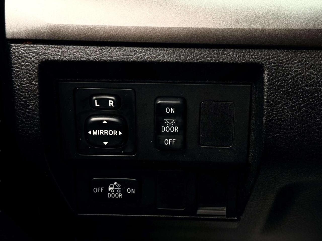 2014 Toyota Tundra SR5  Double Cab 4WD SB Photo