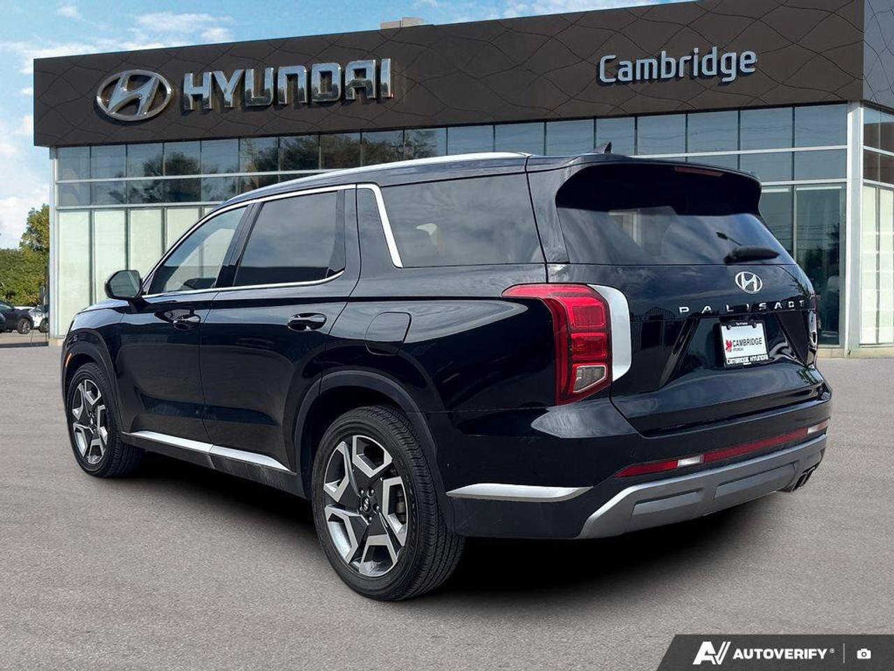 2024 Hyundai PALISADE Preferred   NO ACCIDENTS SUNROOF HEAT SEATS Photo
