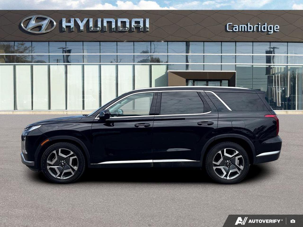 2024 Hyundai PALISADE Preferred   NO ACCIDENTS SUNROOF HEAT SEATS Photo