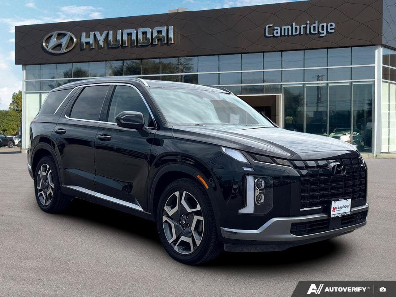 2024 Hyundai PALISADE Preferred   NO ACCIDENTS SUNROOF HEAT SEATS Photo