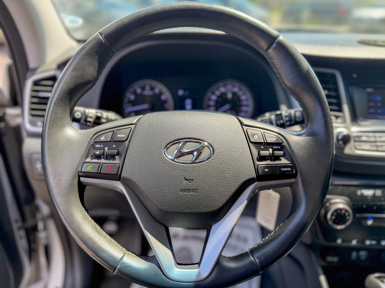 2017 Hyundai Tucson Premium/AWD/LOW KM/BSM/CAMERA/2.0L/HEATED SEATS Photo