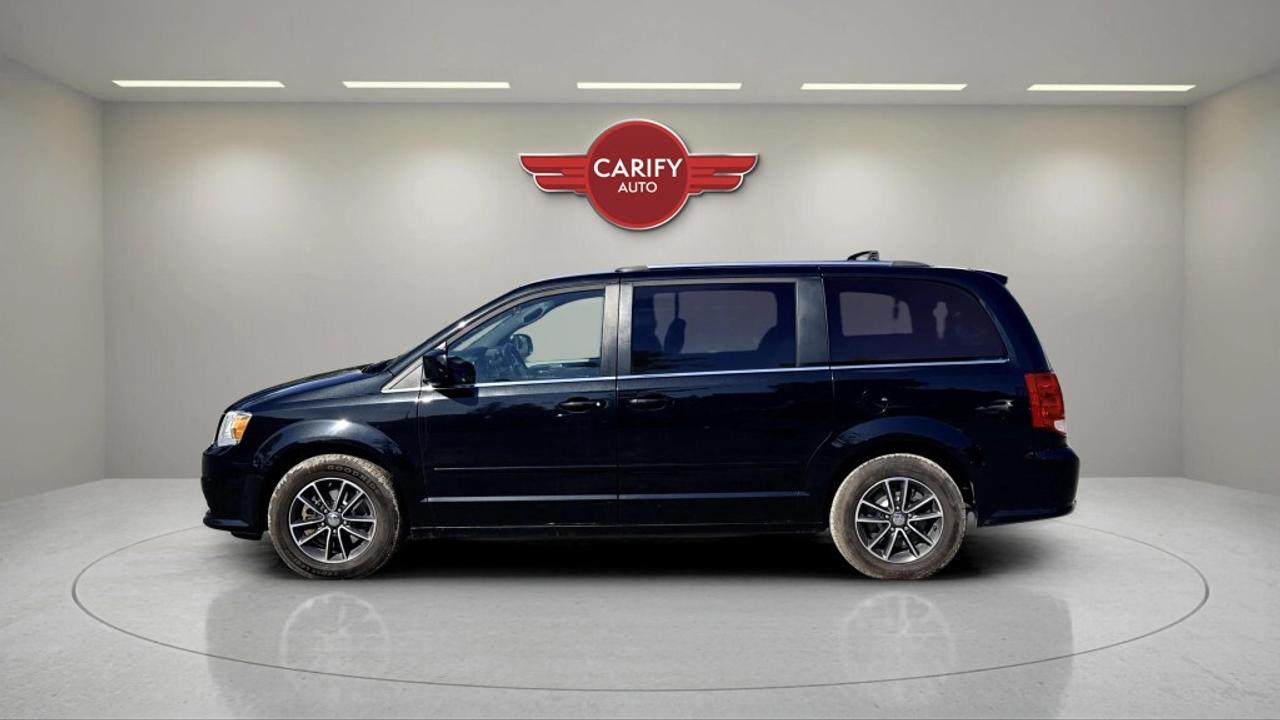 2017 Dodge Grand Caravan SXT Premium Plus Photo