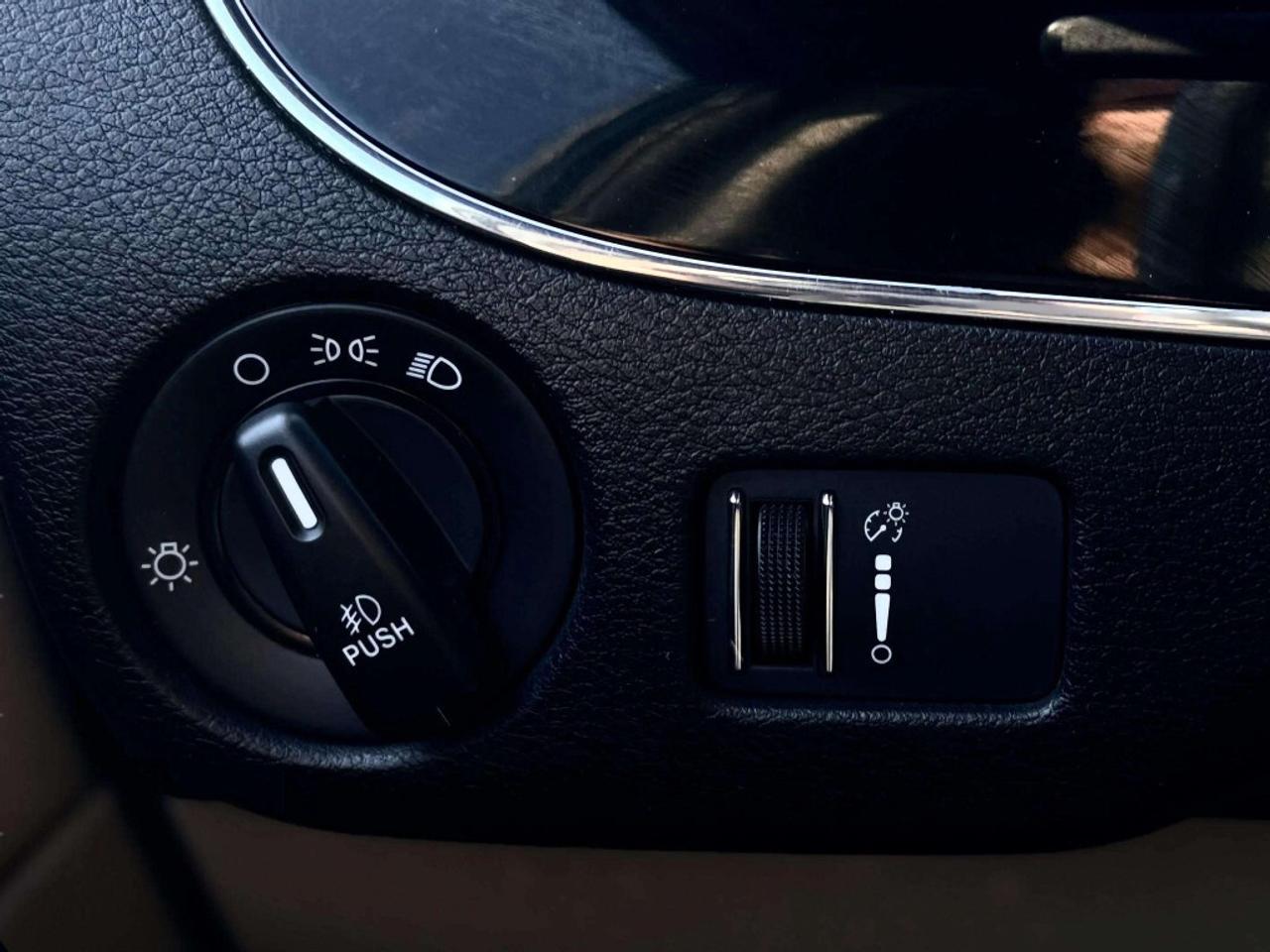 2017 Dodge Grand Caravan SXT Premium Plus Photo
