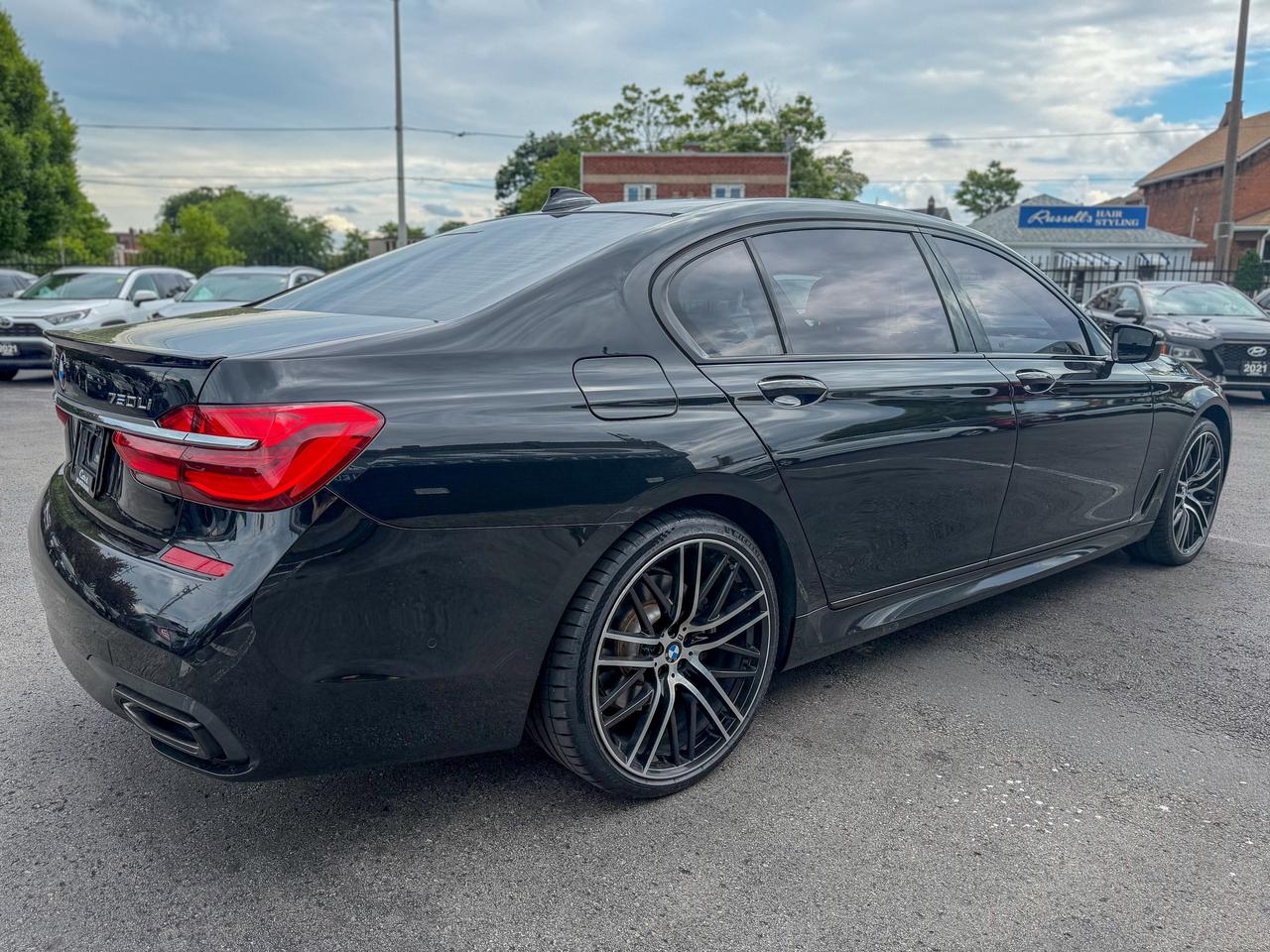 2019 BMW 7 Series xDrive Photo