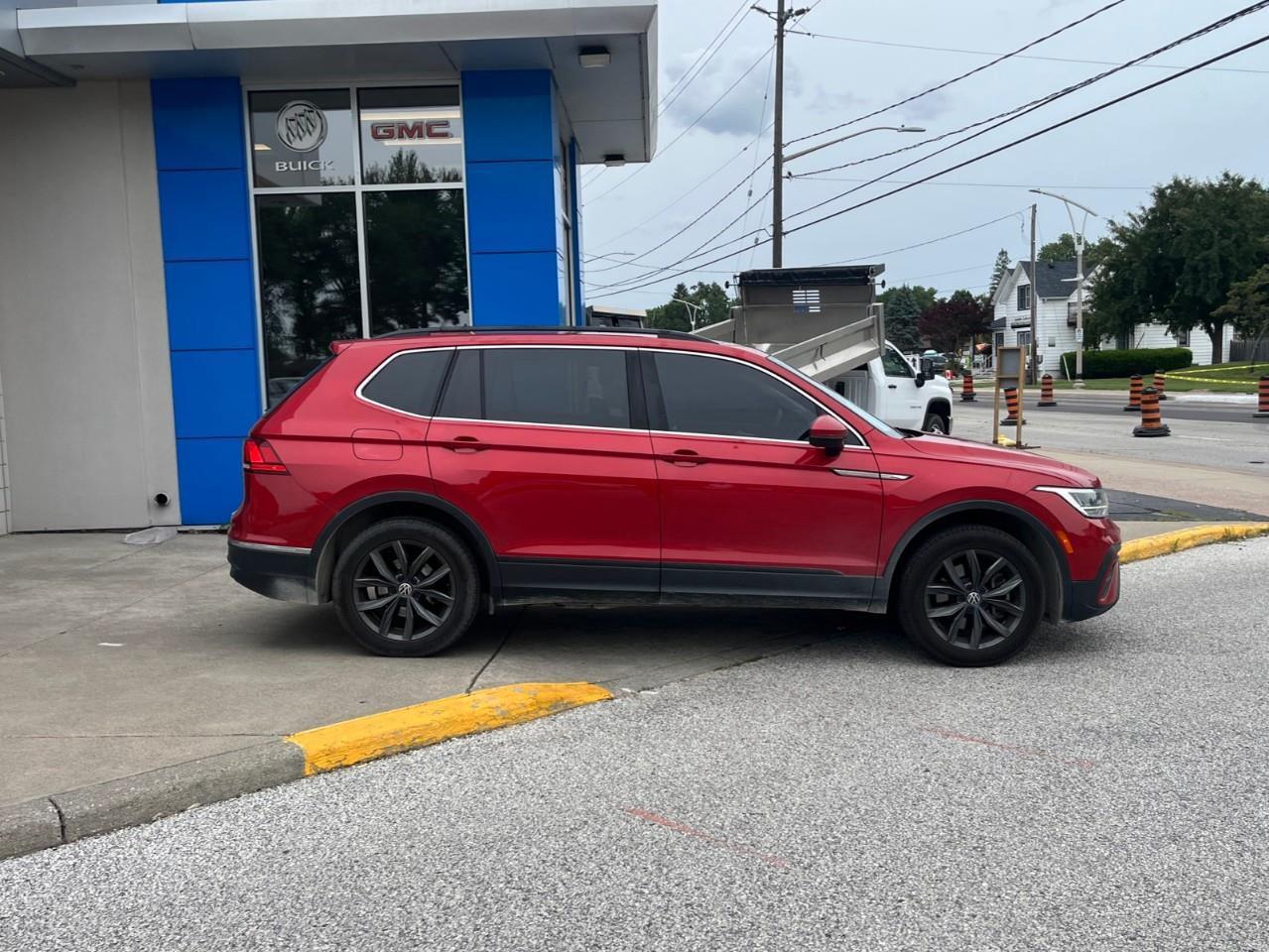 2022 Volkswagen Tiguan 4Motion Photo