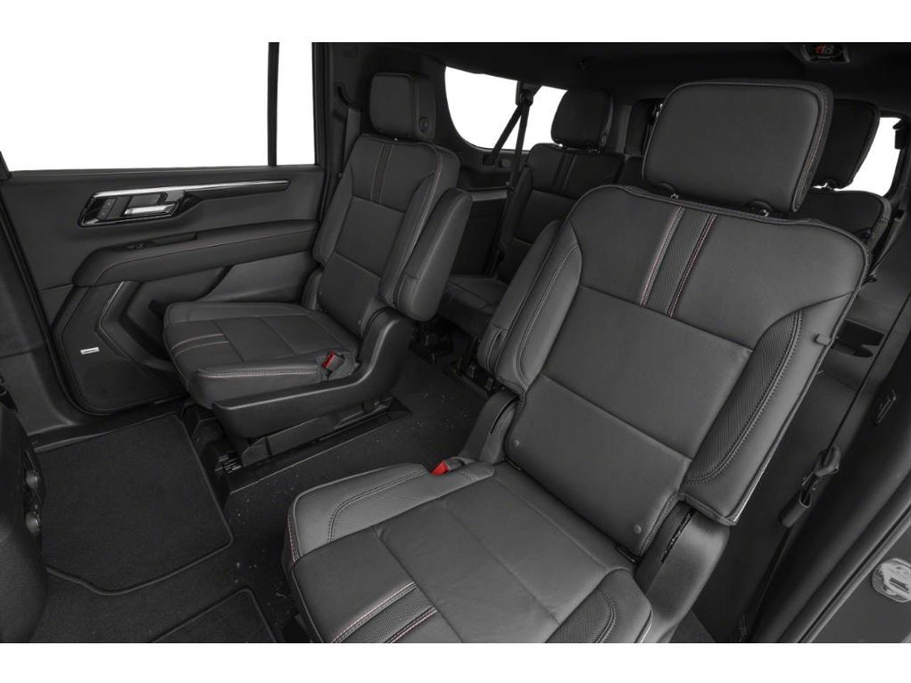 2026 Chevrolet Suburban RST 4dr 4x4 Photo