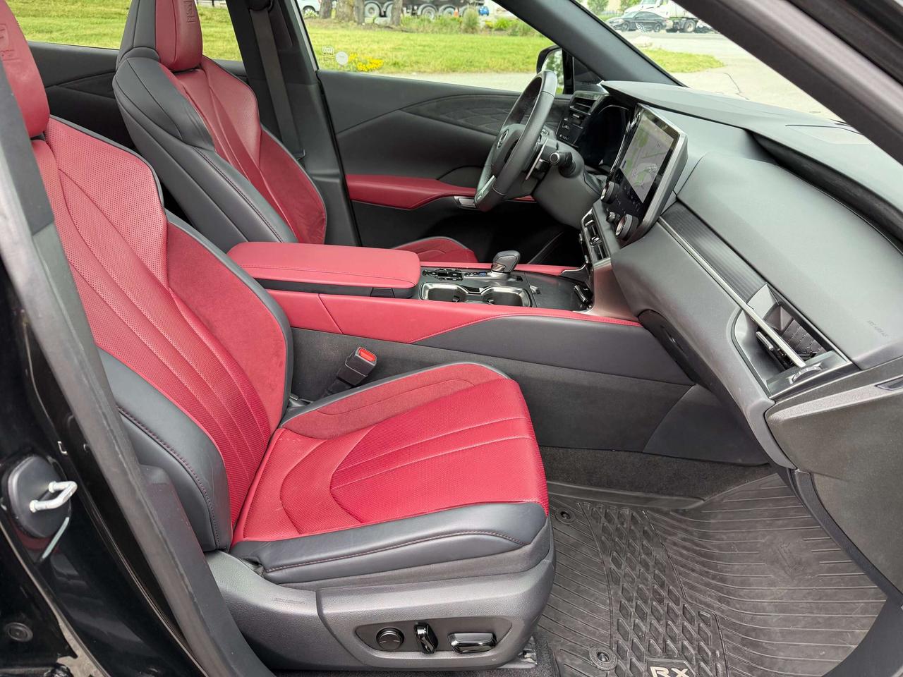 2024 Lexus RX F Sport 3 Cooled Seat Heads up anti theft Photo