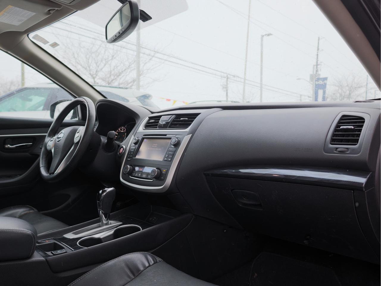 2016 Nissan Altima SL TECH AS TRADED Photo