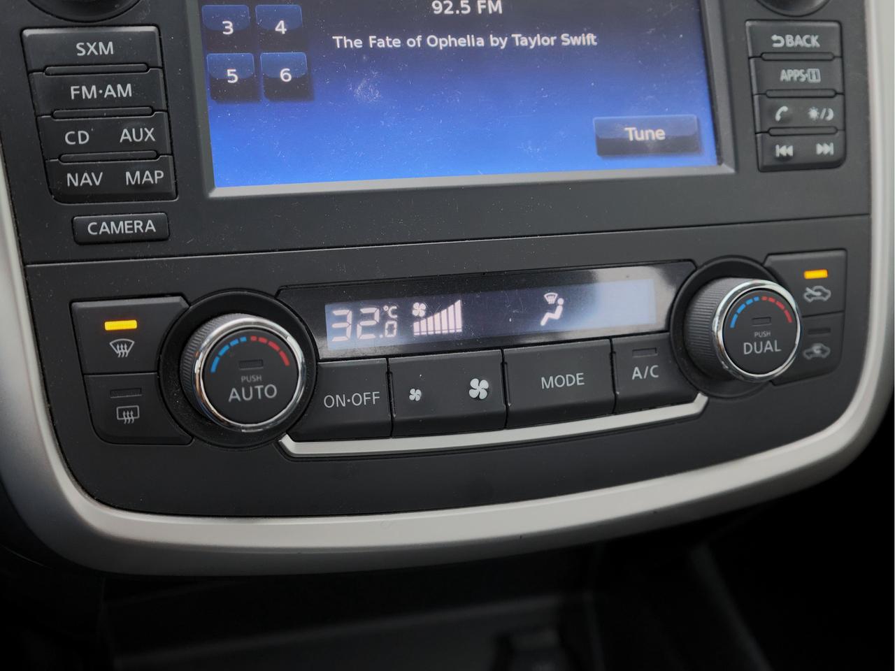2016 Nissan Altima SL TECH AS TRADED Photo