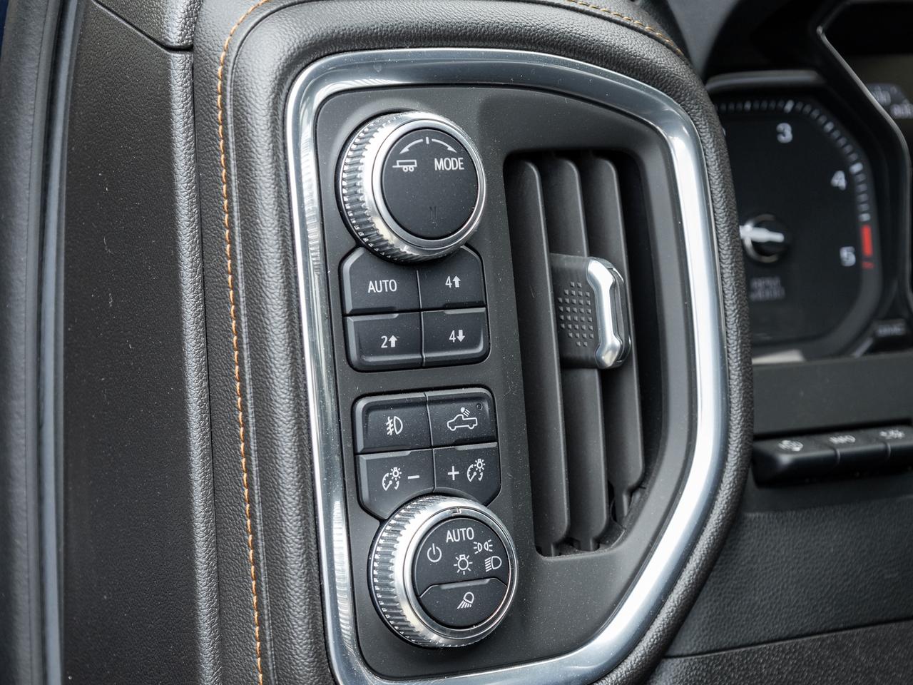 2022 GMC SIERRA 2500HD AT4 Crew Cab 4x4 Duramax Diesel   AT4 Premium PKG Photo