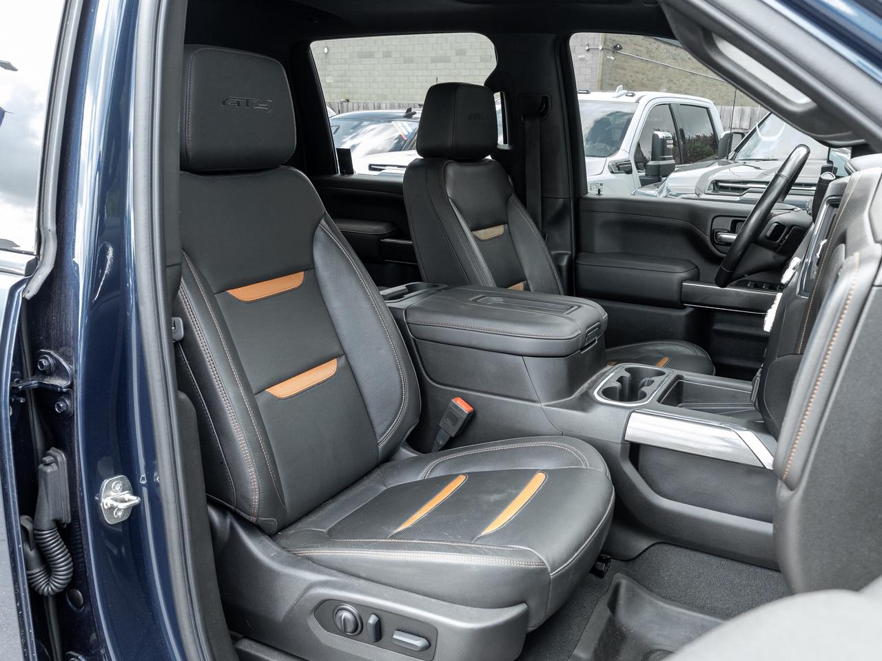 2022 GMC SIERRA 2500HD AT4 Crew Cab 4x4 Duramax Diesel   AT4 Premium PKG Photo
